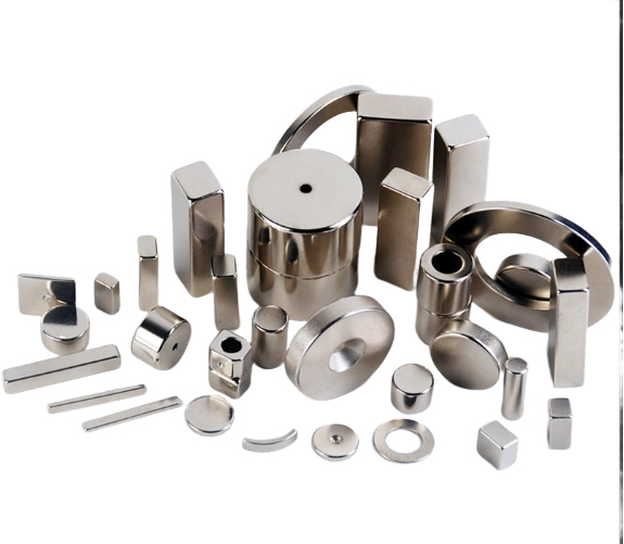 Gegoten AlNiCo-magneten